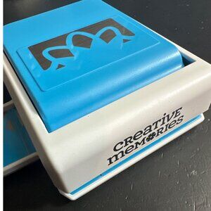 Creative Memories Decorative Flower Border Punch